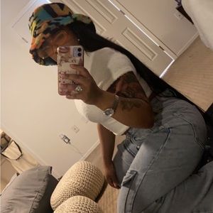 Meet your Posher, Sharnelle